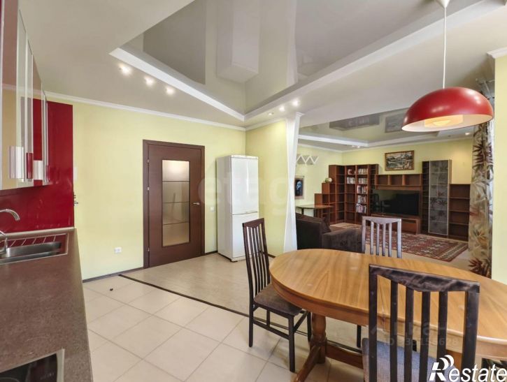 3-комн квартира ул Газовиков, 53 1,  д. 53 1,  к. 1