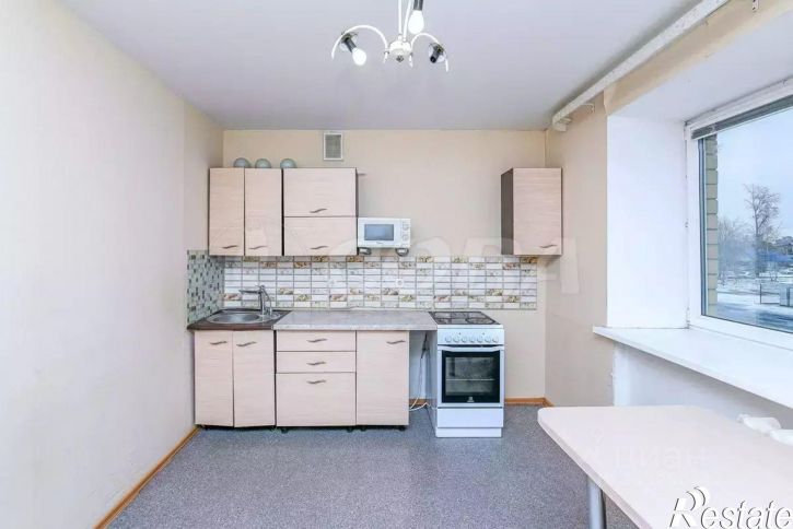 2-комн квартира ул Избышева, 6,  д. 6