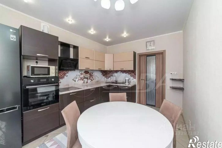 3-комн квартира ул Василия Гольцова, 28,  д. 28