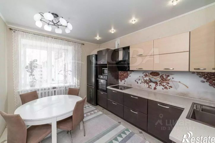 3-комн квартира ул Василия Гольцова, 28,  д. 28