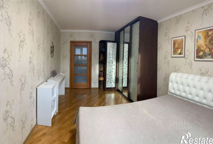 5-комн квартира ул Валерии Гнаровской, 5,  д. 5