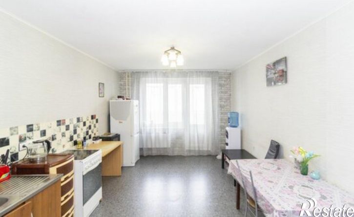 3-комн квартира ул Кремлевская, 110 3,  д. 110 3,  к. 3