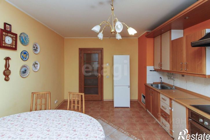 3-комн квартира ул Малыгина, 8,  д. 8