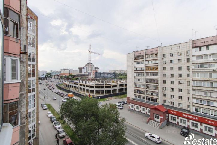 3-комн квартира ул Малыгина, 8,  д. 8