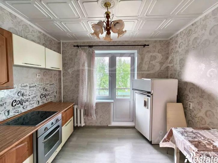 3-комн квартира ул 30 лет Победы, 140,  д. 140