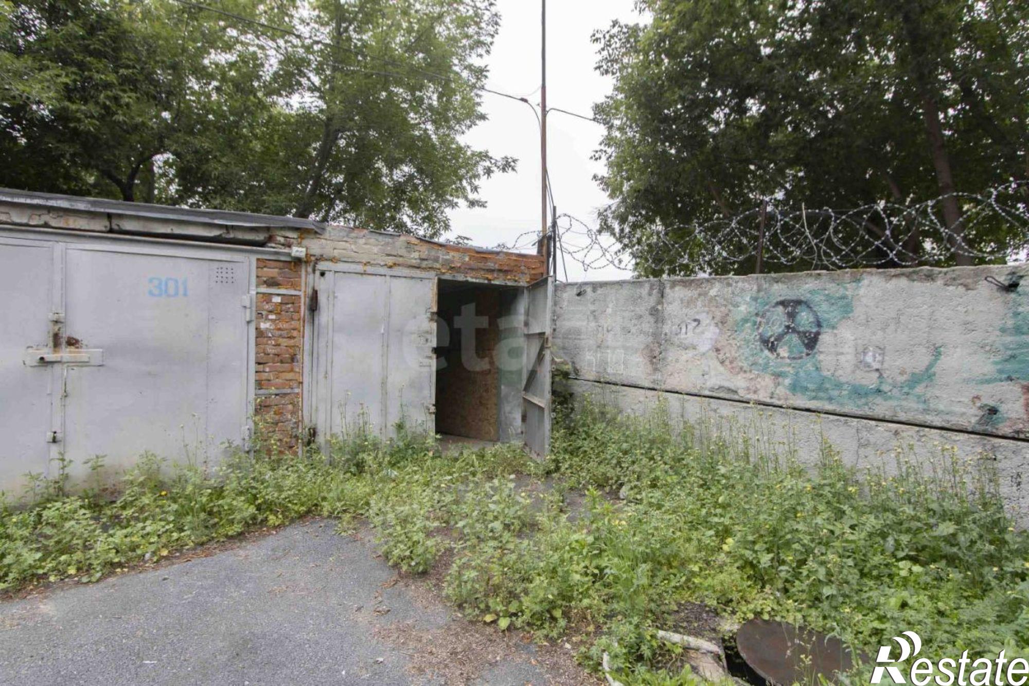 Купить гараж, место в паркинге за 713 235 рублей на ул 50 лет Октября, 59