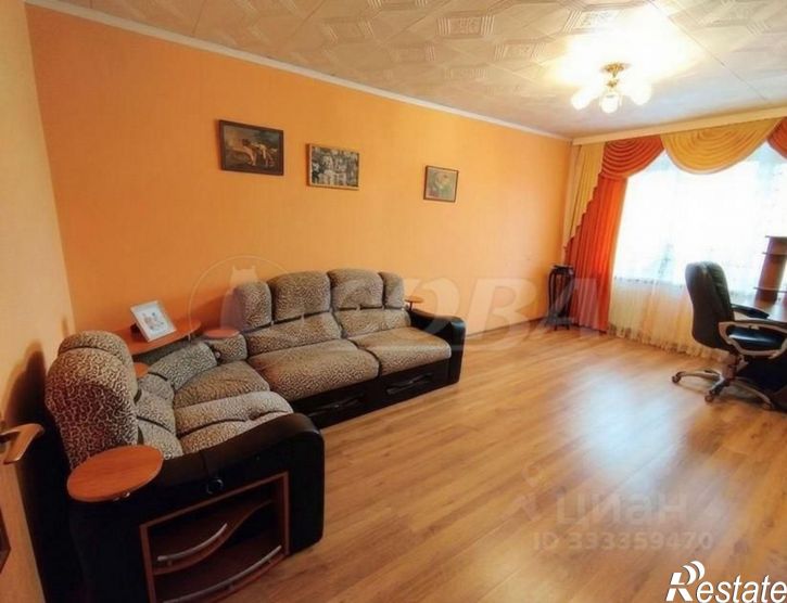 3-комн квартира ул Моторостроителей, 10,  д. 10
