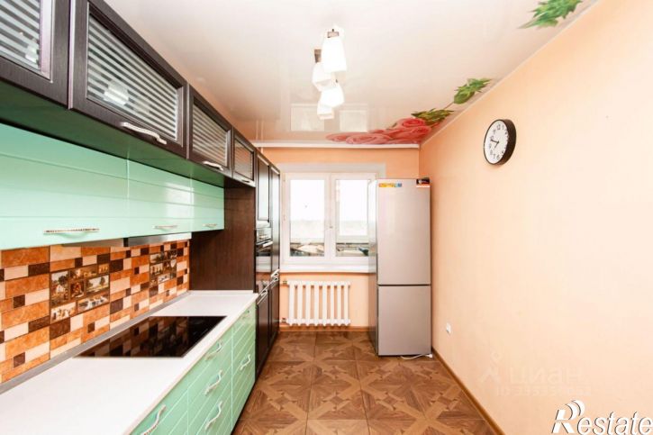 3-комн квартира ул Избышева, 6,  д. 6