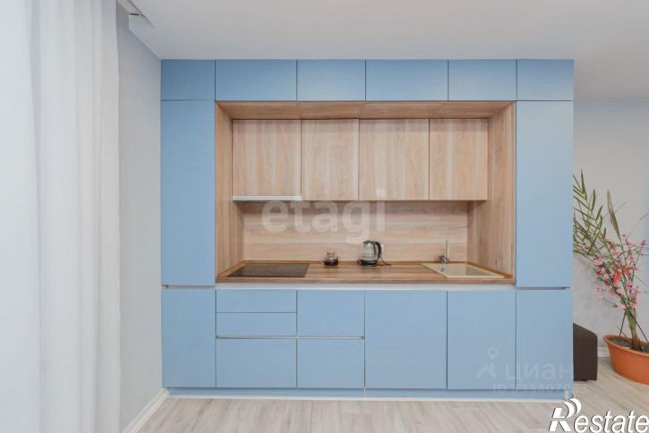 3-комн квартира ул Монтажников, 1,  д. 1