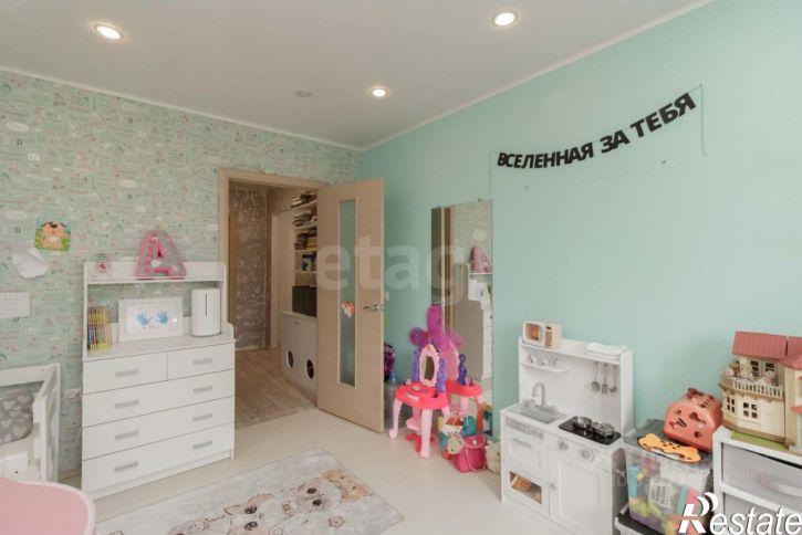 3-комн квартира ул Моторостроителей, 5,  д. 5