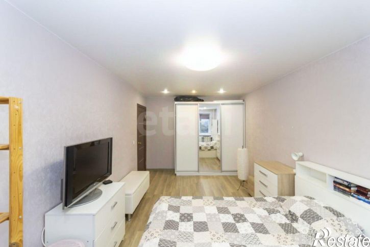 3-комн квартира ул Самарцева, 3,  д. 3