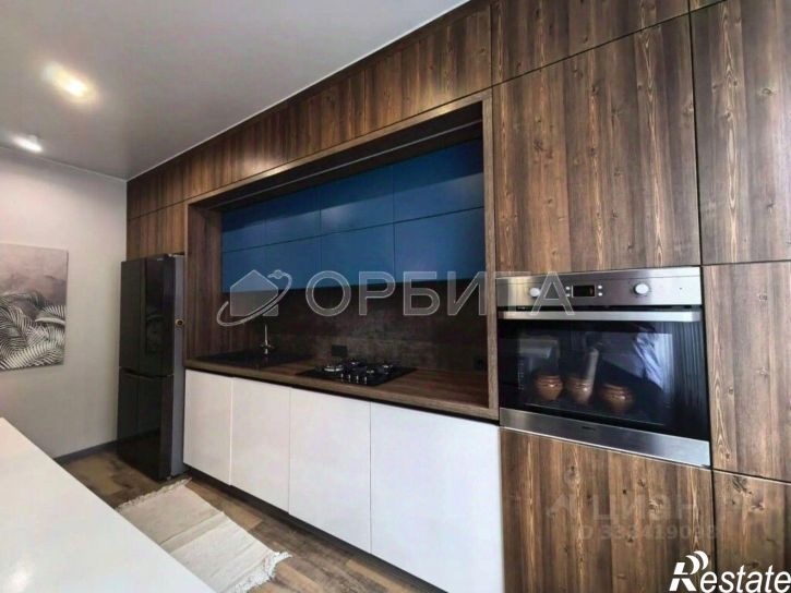 3-комн квартира ул Малиновского, 8,  д. 8