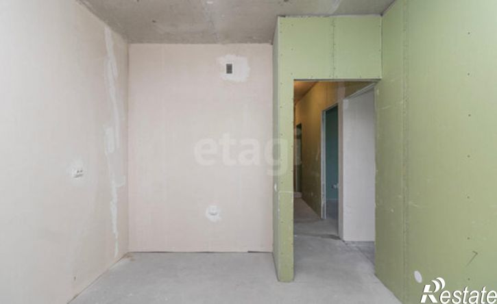 3-комн квартира ул Парада Победы, 17,  д. 17