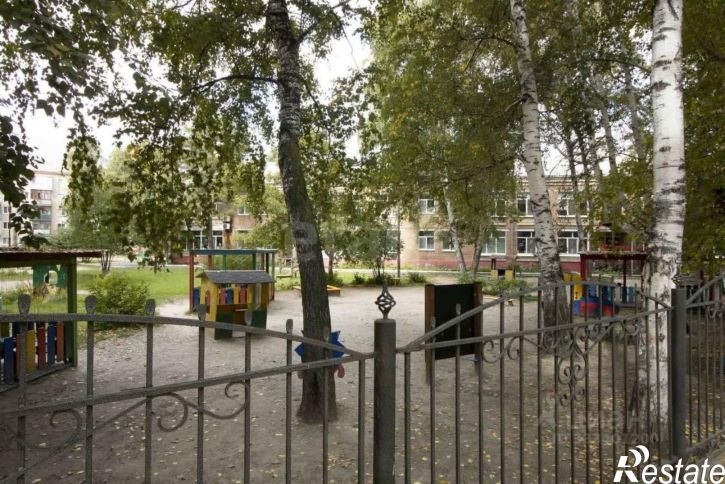 2-комн квартира ул Мельникайте, 64,  д. 64