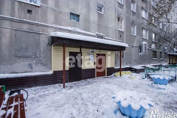 2-комн квартира ул Мельникайте, 64,  д. 64