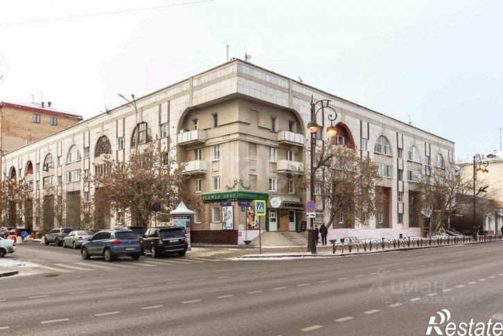 4-комн квартира ул Красина, 8,  д. 8