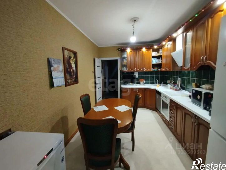 4-комн квартира улица Моторостроителей, 2А,  д. 2А