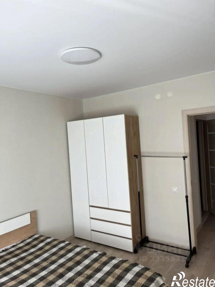 2-комн квартира улица Геннадия Райкова, 21,  д. 21