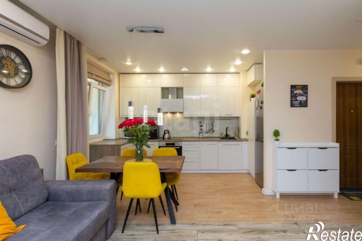 4-комн квартира улица Тимофея Чаркова, 81 к1,  д. 81 к1