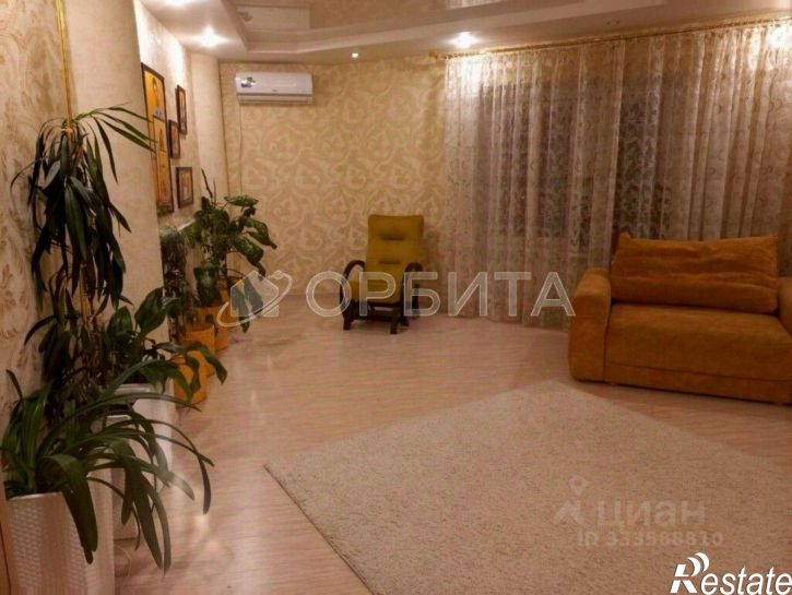 4-комн квартира улица 50 лет ВЛКСМ, 19,  д. 19