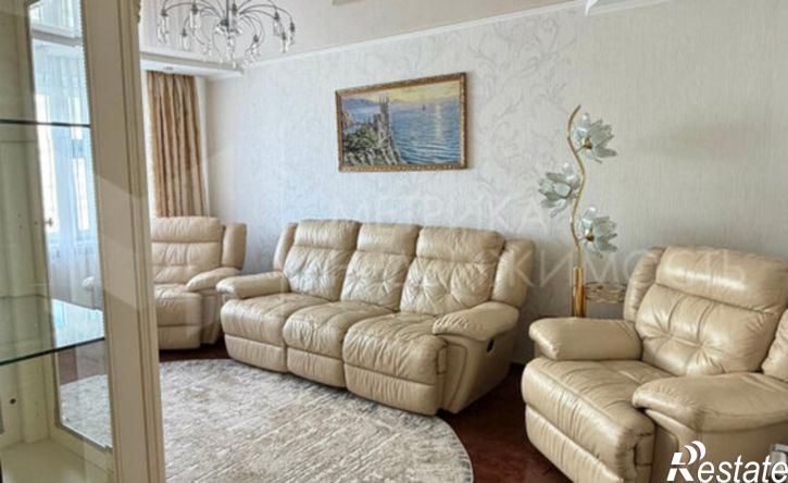 3-комн квартира улица Николая Семёнова, 27,  д. 27