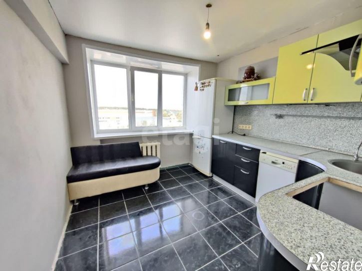 3-комн квартира улица Чекистов, 33,  д. 33