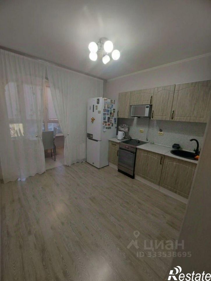 2-комн квартира улица Александра Протозанова, 18 к1,  д. 18 к1