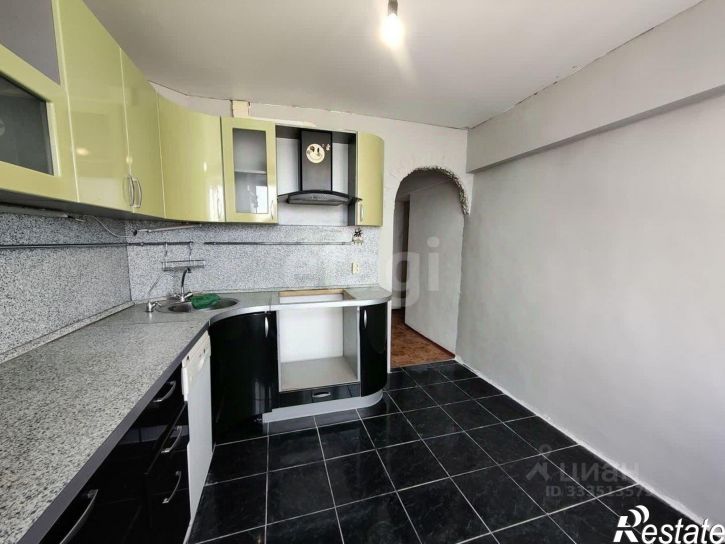 3-комн квартира улица Чекистов, 33,  д. 33
