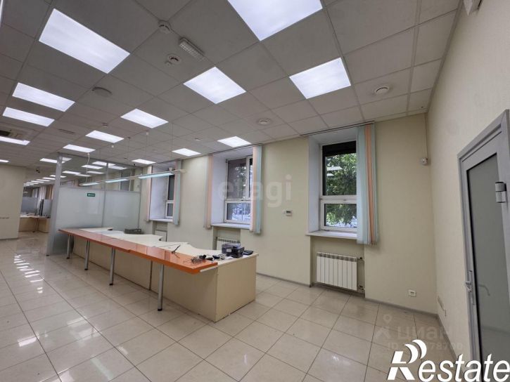 Торговое помещение улица 50 лет Октября, 39,  д. 39