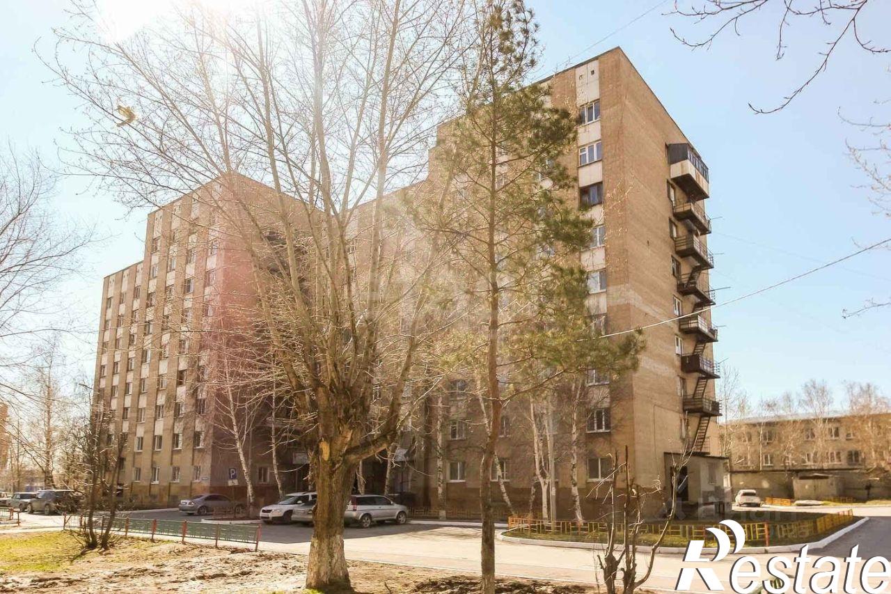 Купить комнату за 1 100 000 рублей на улица Республики, 220