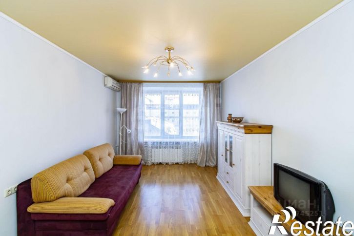 3-комн квартира улица Хохрякова, 32,  д. 32