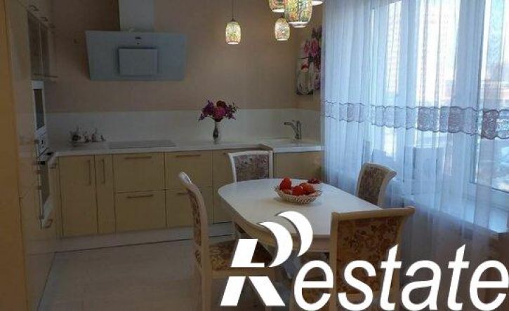 2-комн квартира улица Эрвье, 30 к4,  д. 30 к4