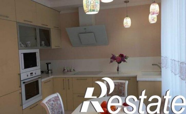2-комн квартира улица Эрвье, 30 к4,  д. 30 к4