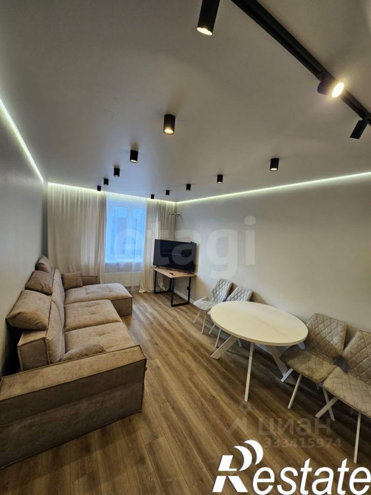 2-комн квартира Новгородская улица, 22,  д. 22