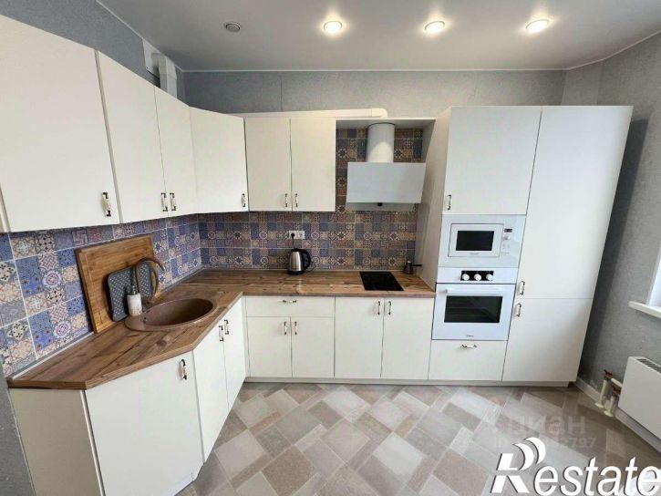2-комн квартира Беловежская улица, 13 к2,  д. 13 к2
