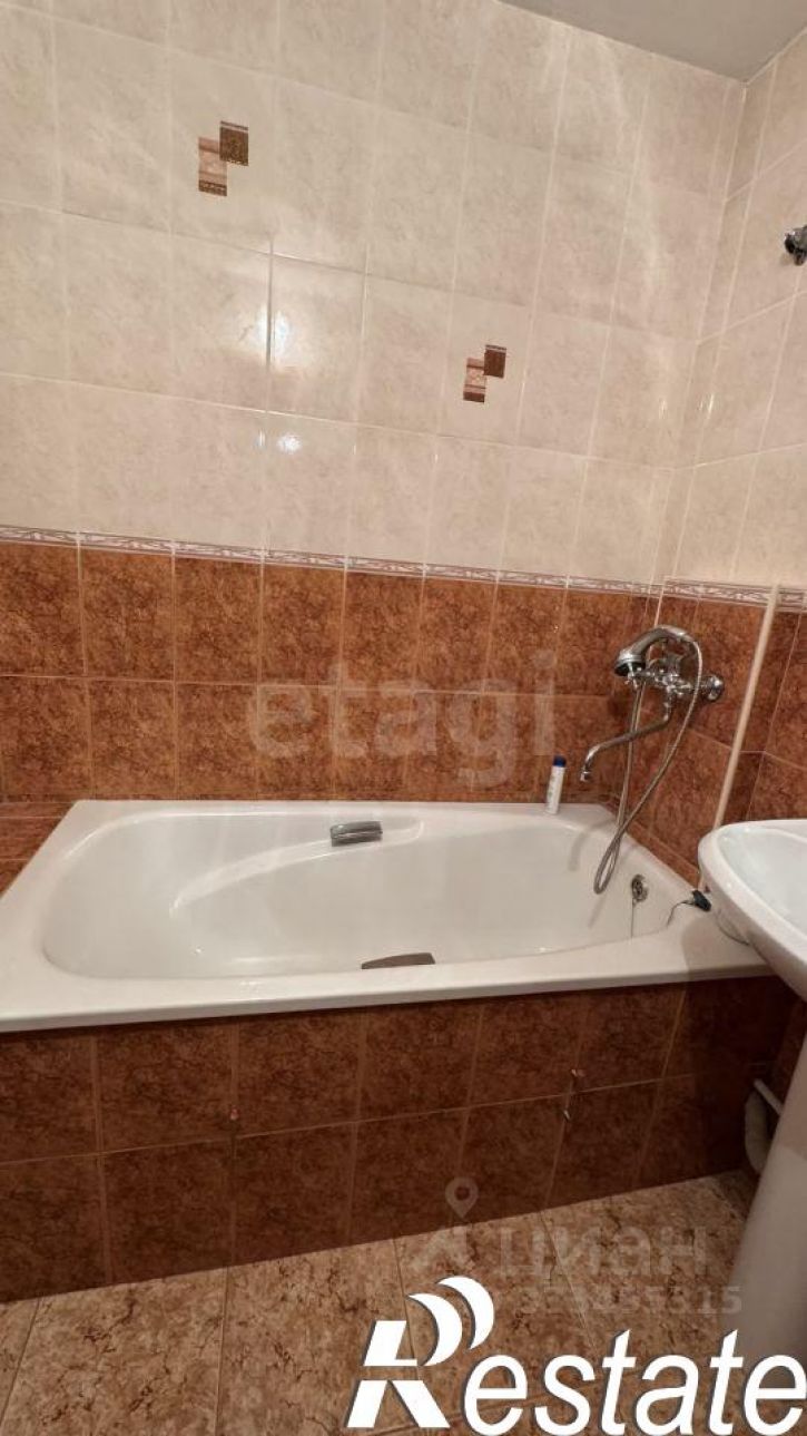 2-комн квартира улица Свердлова, 22,  д. 22