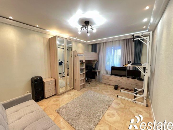 3-комн квартира улица Дружбы, 75,  д. 75