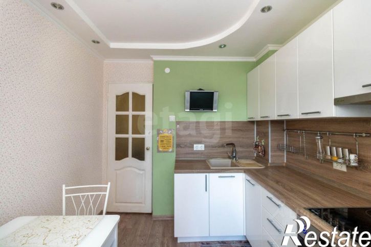 3-комн квартира улица Домостроителей, 4,  д. 4