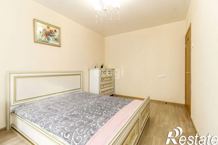 3-комн квартира улица Муравленко, 35А,  д. 35А