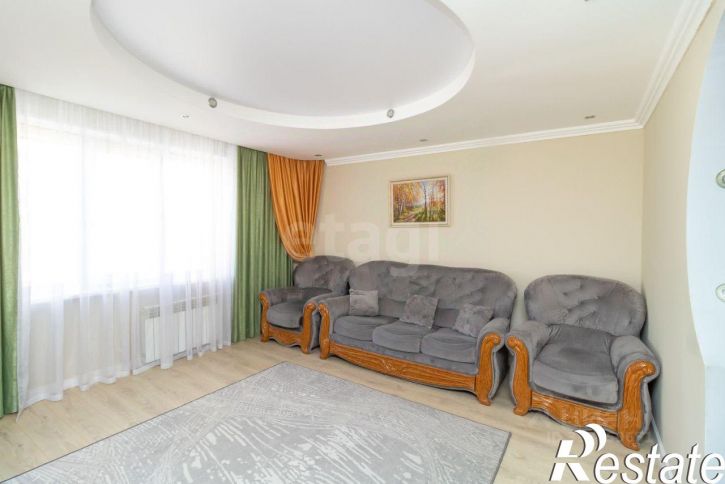 3-комн квартира улица Муравленко, 35А,  д. 35А