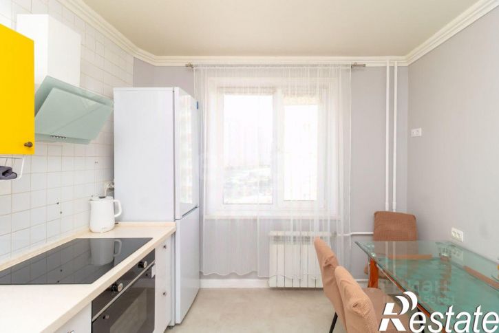 3-комн квартира улица Муравленко, 35А,  д. 35А