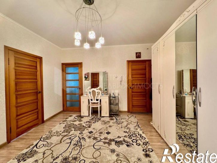 3-комн квартира улица Республики, 86 к1,  д. 86 к1