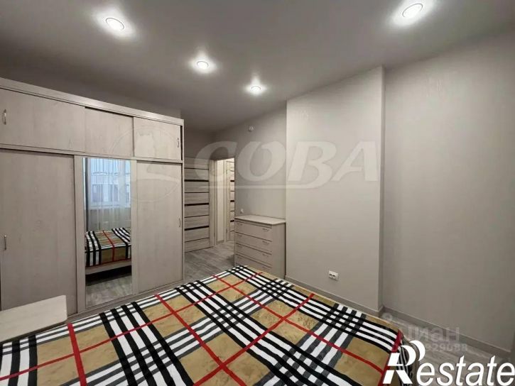 2-комн квартира улица Андрея Кореневского, 5,  д. 5