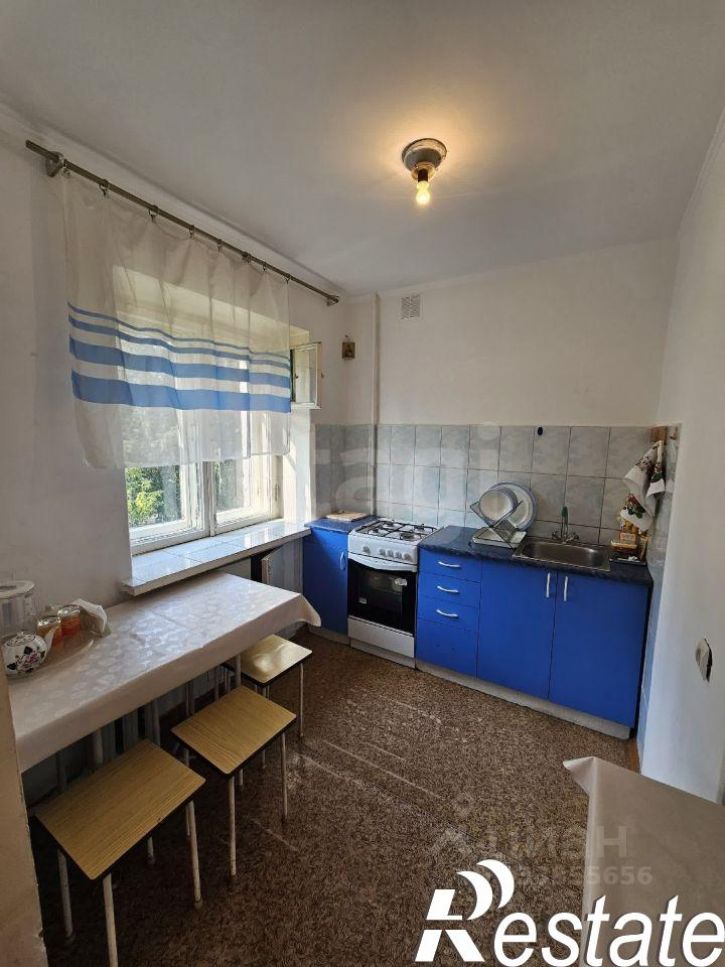 3-комн квартира улица Мельникайте, 64,  д. 64