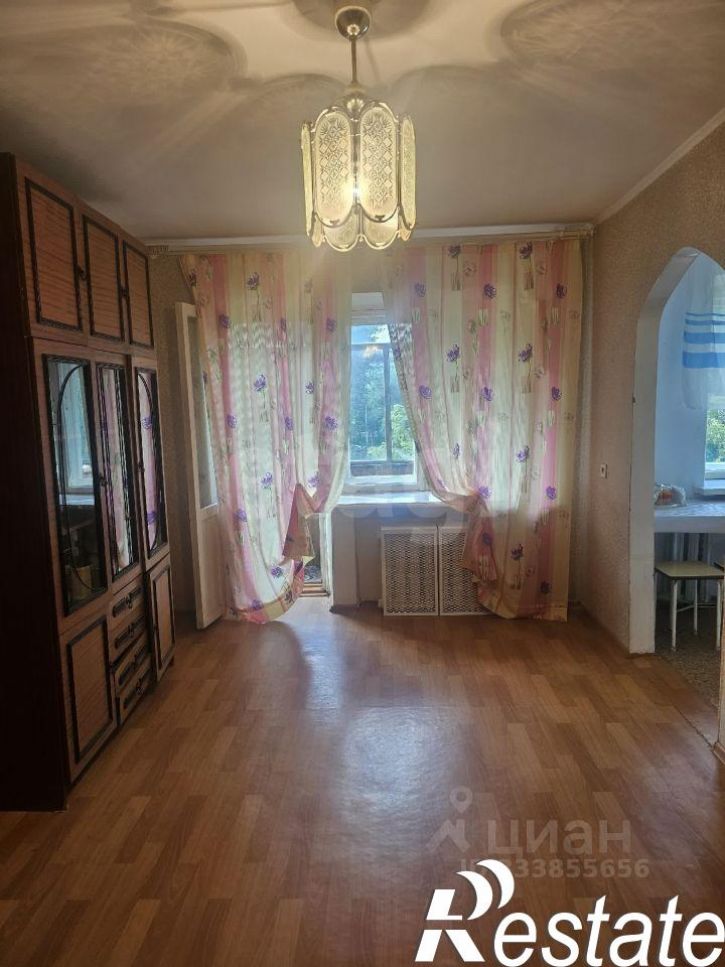 3-комн квартира улица Мельникайте, 64,  д. 64