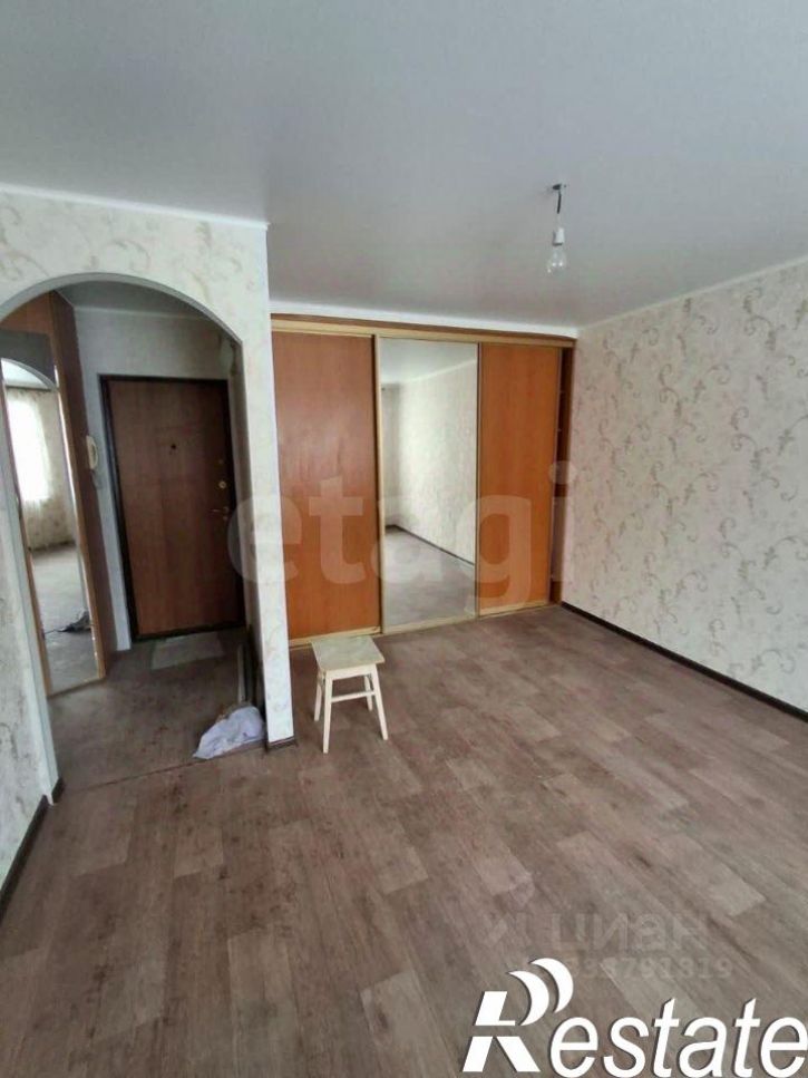 1-комн квартира улица Коммунаров, 37,  д. 37