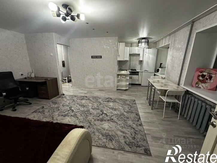 2-комн квартира улица Мельникайте, 95,  д. 95
