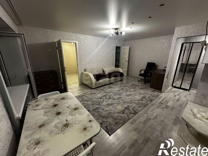 2-комн квартира улица Мельникайте, 95,  д. 95