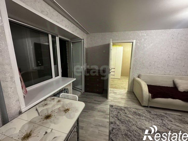 2-комн квартира улица Мельникайте, 95,  д. 95