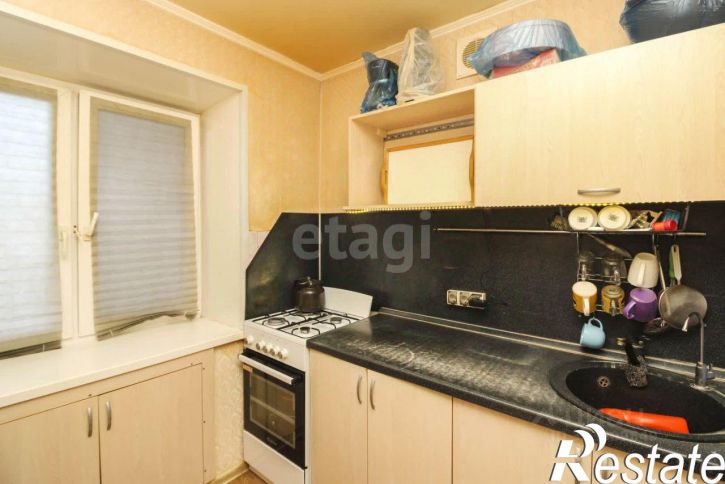2-комн квартира улица 50 лет Октября, 39,  д. 39